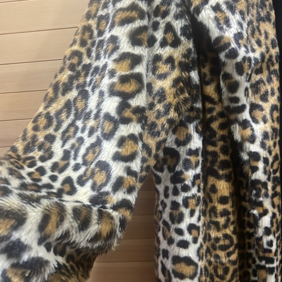 Leopard Cheetah Ocelot Faux Fur Long Coat - Picture 5 of 5